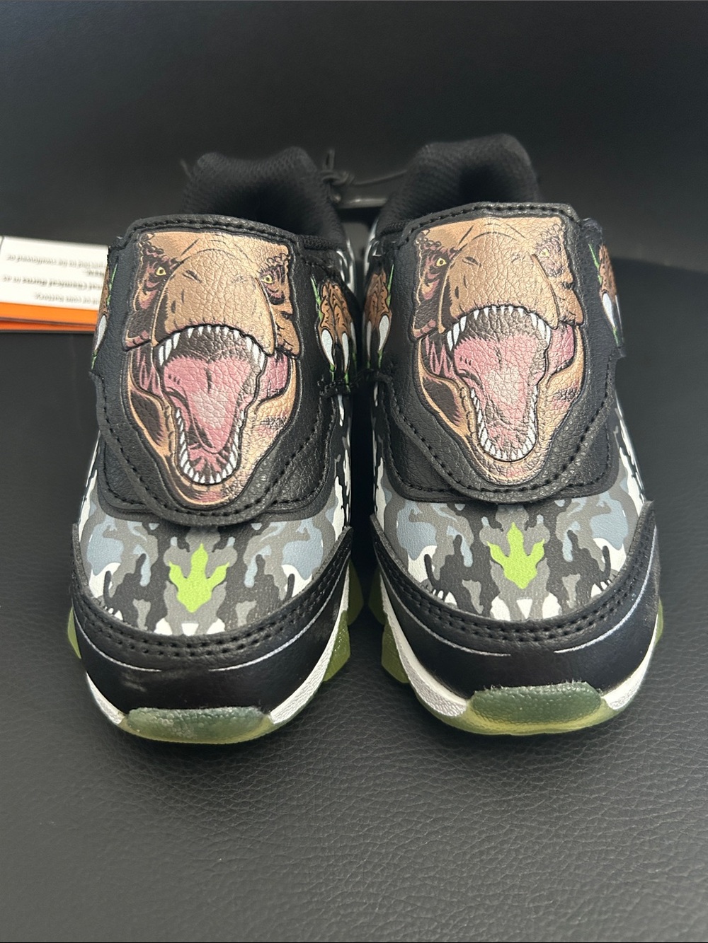 NWT 🆕 Jurassic World Kids Black & Green Dinosaur Camo Light-Up Sneakers